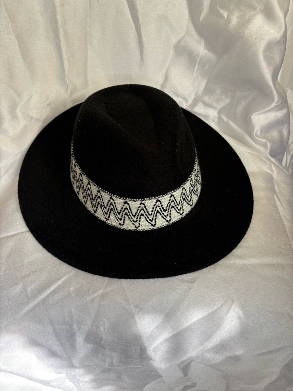 Black Wide-Brim Fedora with Patterned Band - Women Hat